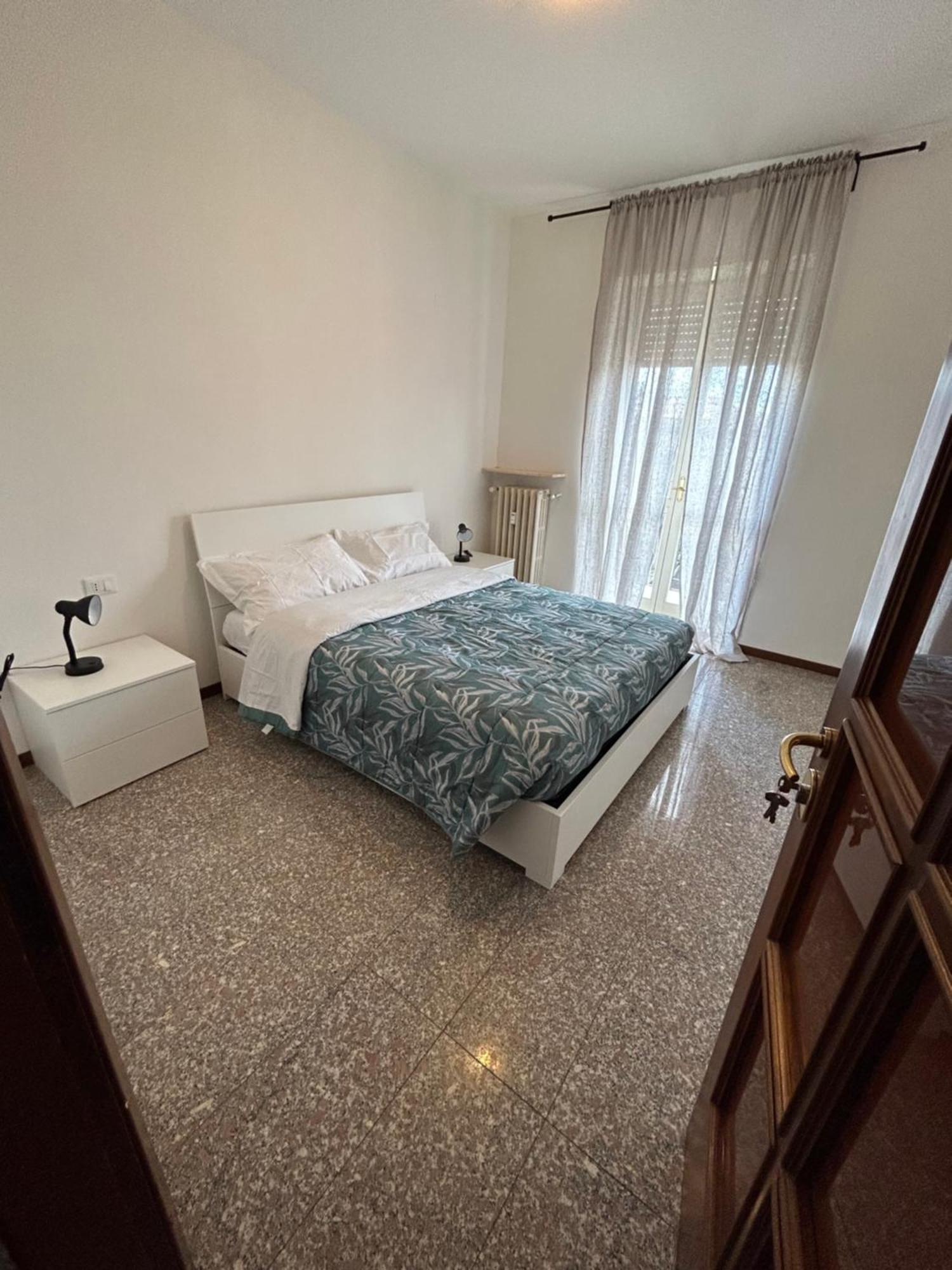 Bed and Breakfast Bed Station -Self Check In- Bergamo Esterno foto
