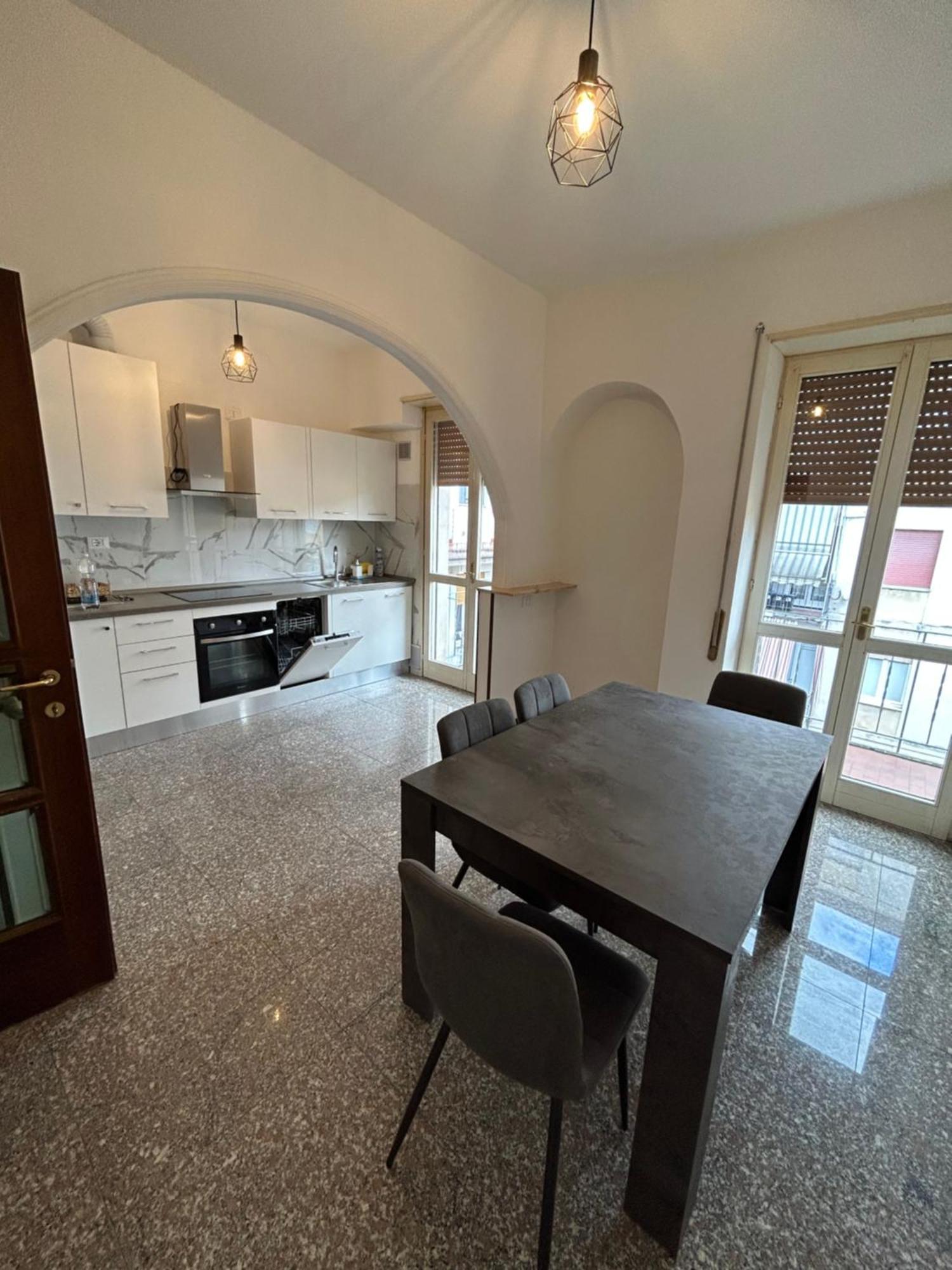 Bed and Breakfast Bed Station -Self Check In- Bergamo Esterno foto